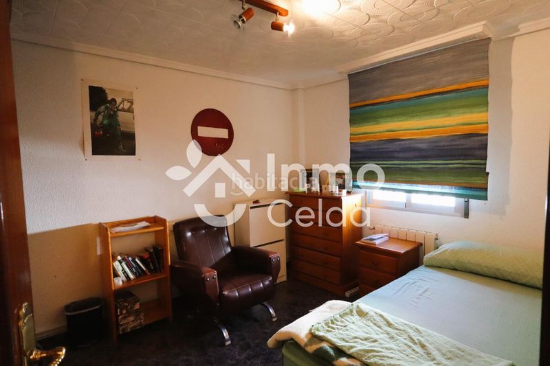 Foto 2b9b6c16-d18f-47ee-953a-80ef13fa7b6c. Casa amb calefacció a Centro Chiva