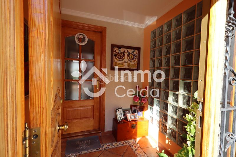 Foto 5cb38a3f-0df8-457e-8515-cc5242aba563. Casa amb calefacció a Centro Chiva