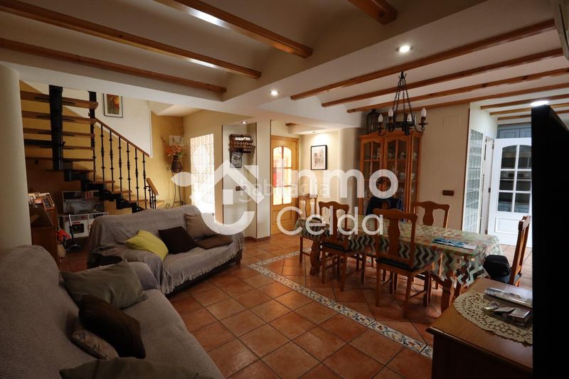 Foto afe336dc-367a-498b-823a-6f98e8f3d634. Casa amb calefacció a Centro Chiva