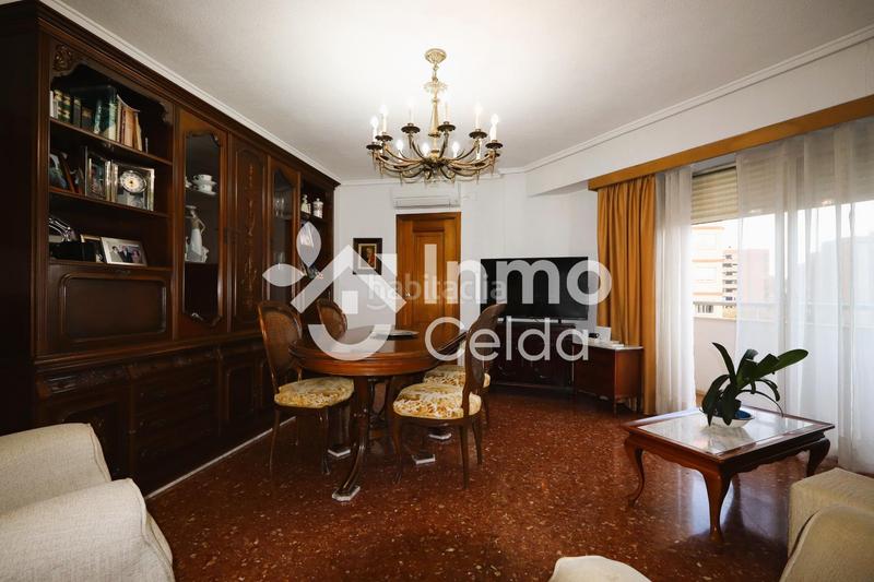 Foto 5d45d5fb-d536-4f66-bd04-1f5bc512451e. Alquiler piso  en alquiler calle del dr. vicente zaragoza en Valencia
