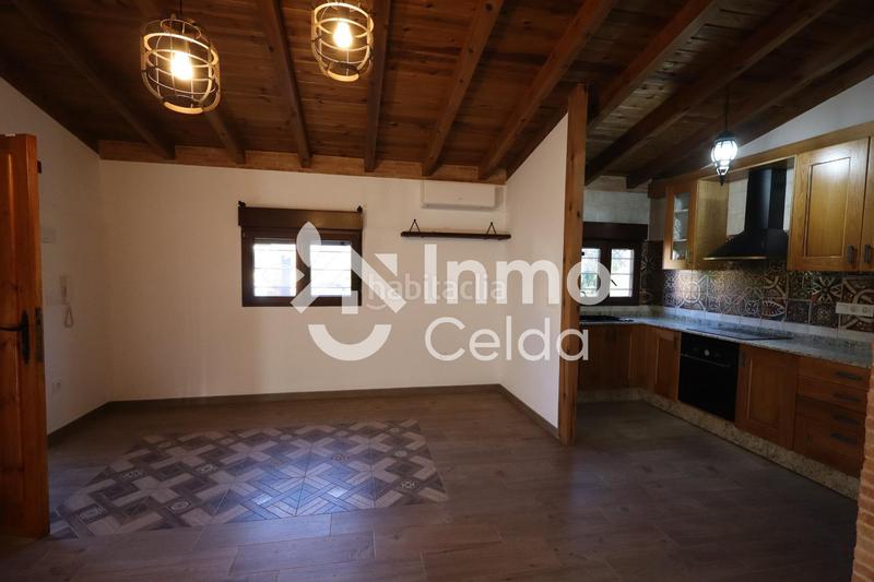 Foto f43d2b3b-c18f-45c4-9f99-d207511c2f2c. Maison dans Centro Chiva