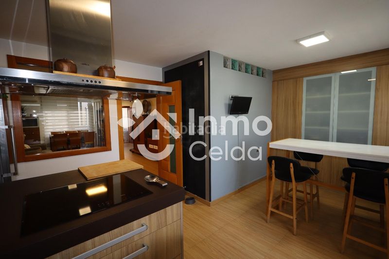 Foto 02cea31d-47af-4177-9a08-f7687480c8b7. Casa adossada amb calefacció aparcament piscina a Chiva