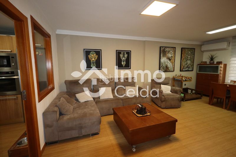 Foto 11c7ffa2-ec75-4a66-a831-286a39adc8b1. Casa adossada amb calefacció aparcament piscina a Chiva