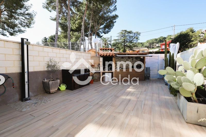 Foto 69e27f06-da9c-4a2c-95e7-bda8edac2149. Casa adossada amb calefacció aparcament piscina a Chiva