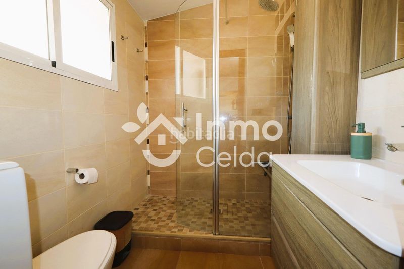 Foto 9bac6e70-e4c0-4bd5-b015-be35a43b6794. Casa adossada amb calefacció aparcament piscina a Chiva