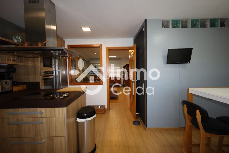 Foto a02a95d8-e0c5-439a-adb3-9cdcdd11609b. Casa adossada amb calefacció aparcament piscina a Chiva