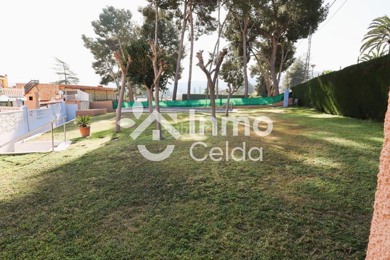 Foto b4657637-b3d8-414c-948d-08d241852225. Casa adossada amb calefacció aparcament piscina a Chiva