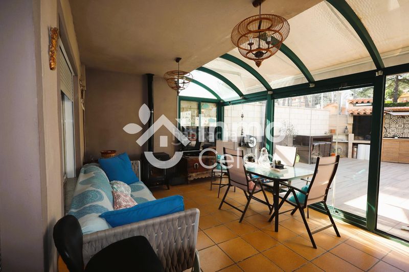 Foto e7c3082c-c277-4408-8366-c2433776bf11. Casa adossada amb calefacció aparcament piscina a Chiva