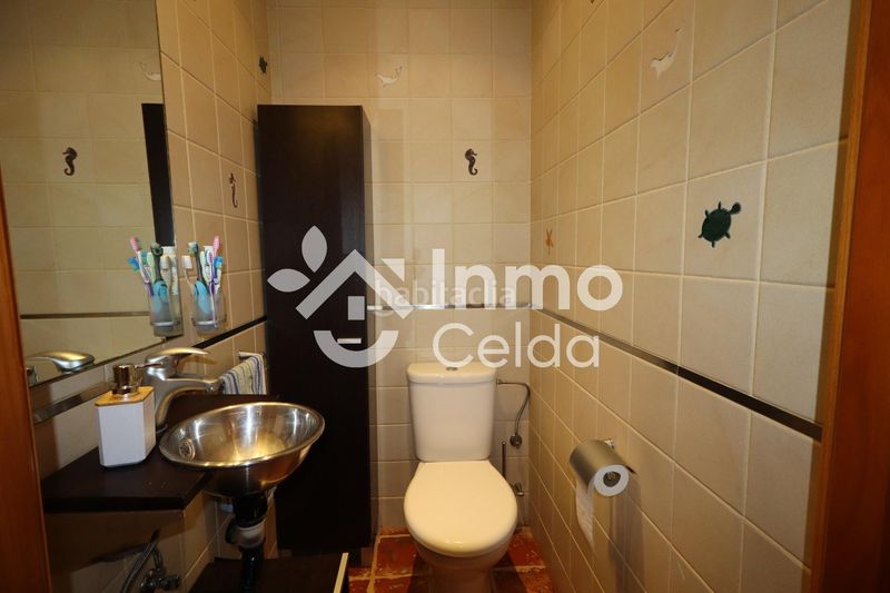 Foto ebe2949f-dc5f-47ed-9991-6d414d53bd7c. Casa adossada amb calefacció aparcament piscina a Chiva