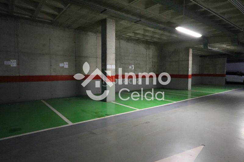 Foto 33c73f53-d2e9-441e-ab2b-a7a3cb94315a. Aparcament cotxe a calle calle catarroja 1 a Polígono del Aeropuerto Manises