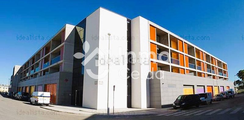 Foto 949b95a4-e32e-4f9c-9b53-0b3eec08dabf. Aparcament cotxe a calle calle catarroja 1 a Polígono del Aeropuerto Manises