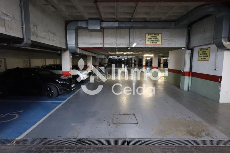 Foto ca8e8111-0827-49e7-969f-7fea8c7afd4c. Aparcament cotxe a calle calle catarroja 1 a Polígono del Aeropuerto Manises