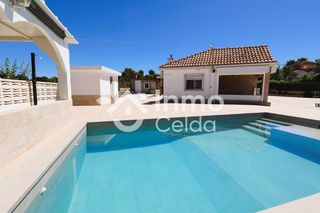 Xalet a Polígono número 27 los felipes 27. Chalet rustico totalmente reformado