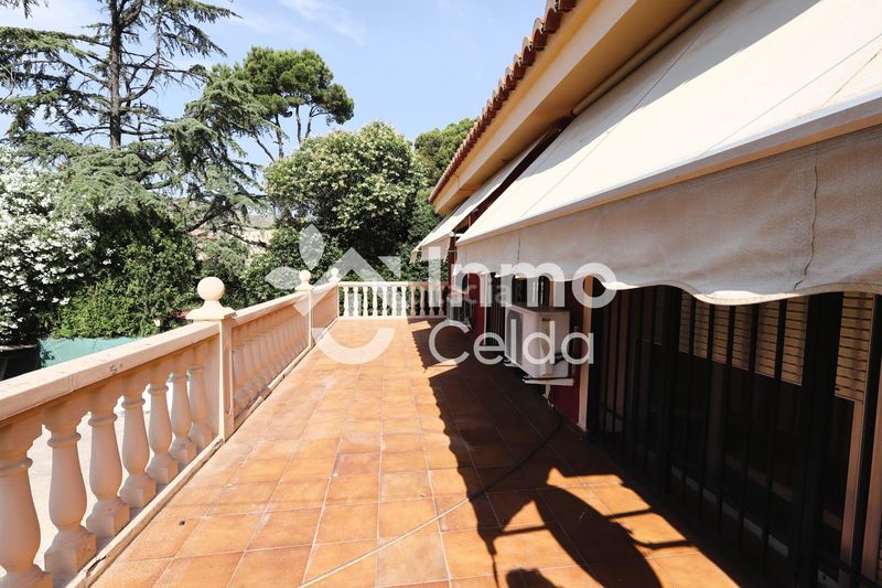 Foto f3dd2380-cfe3-470b-b108-21175a2ec89b. Xalet amb calefacció aparcament piscina a Sierra Perenchiza-Cumbres de Calicanto-Sto Domingo Chiva