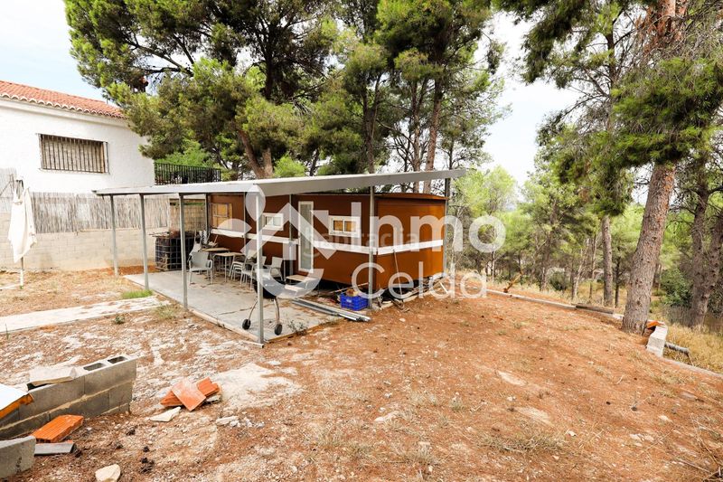 Foto a01b6f0a-21cd-4a3c-b3d7-087d713cc921. Casa amb piscina a Centro Chiva