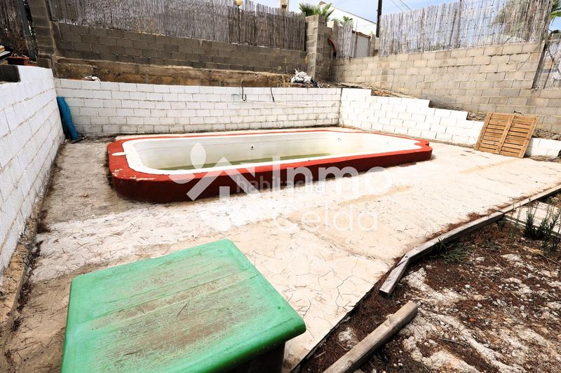 Foto d828a1c7-47f1-4eaa-a4b3-baa5a5d93341. Casa amb piscina a Centro Chiva