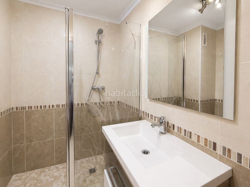 Foto e8212c44-c151-40d0-8b3e-987e110d4bb2. Pis a Sueca Sueca