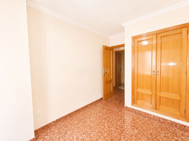 Foto ed6a0eed-045d-421e-9d2c-779e70ea16a0. Pis a Sueca Sueca