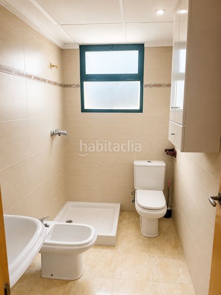 Foto 9f501693-53ee-4b22-b7a3-c8870e981852. Casa adossada a Les Palmeres Sueca