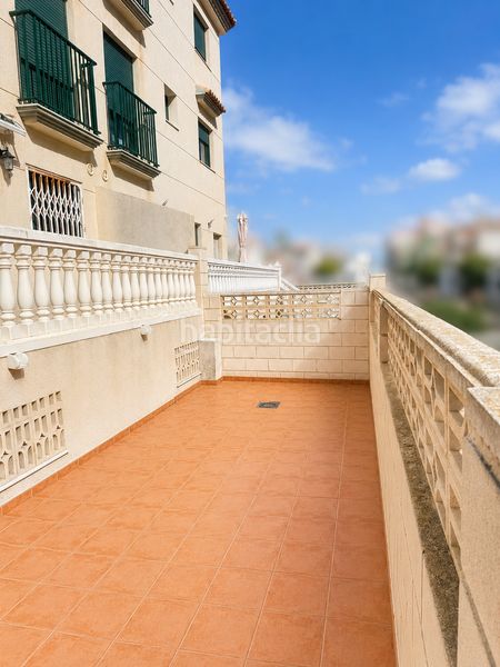 Foto f18b7826-72ed-452b-905b-42c83bfdfd4d. Casa adossada a Les Palmeres Sueca