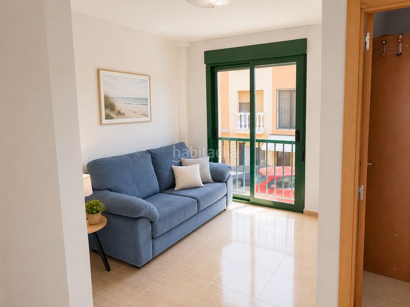 Foto f8c39531-86d3-485b-bafd-7aebb2074d70. Casa adossada a Les Palmeres Sueca