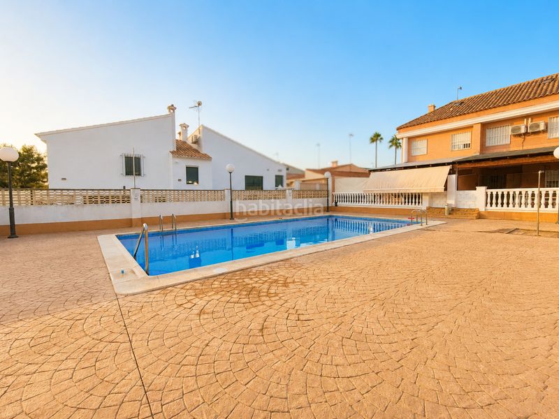 Foto ae5ed208-15ea-4688-a221-2e6ed2b235b7. Casa con parcheggio piscina in Les Palmeres Sueca