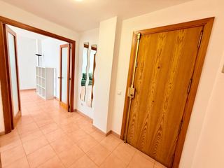 Rent Flat in Camp D´en Serralta. Amplio y luminoso piso en centro de palma