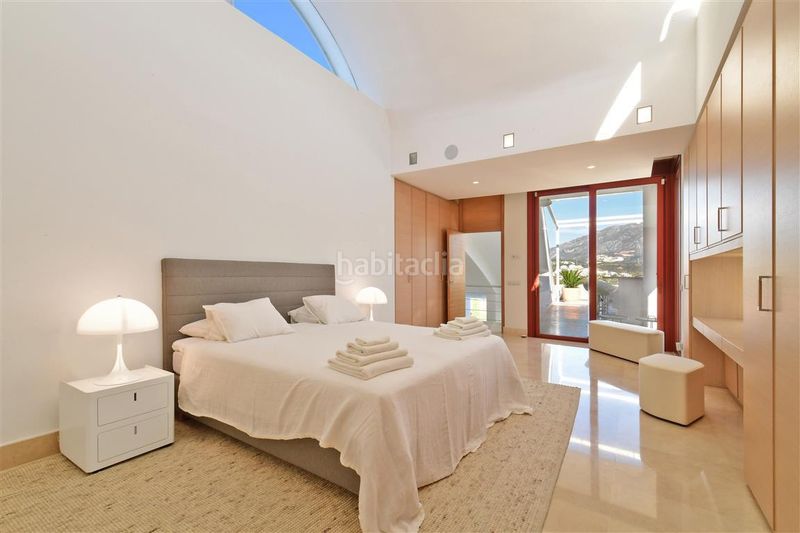 Foto 52d3054c-cb6e-4157-ac38-a72e843ad1d3. Casa amb aparcament piscina a Las Brisas Marbella