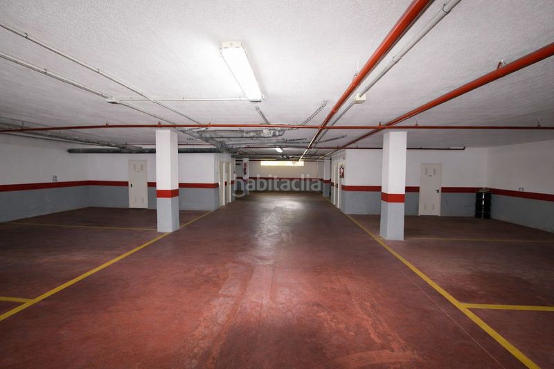 Foto 538f10a9-d9aa-485f-a15a-b16e5024a4d0. Apartament amb aparcament a Elviria Marbella