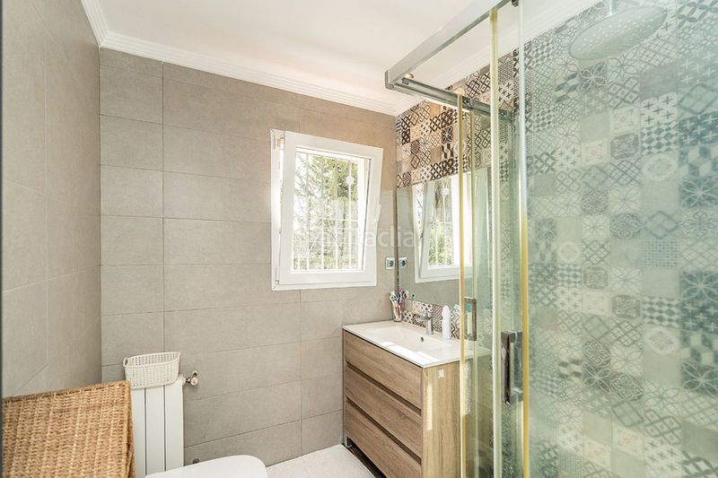 Foto abd1150b-3ae2-4669-9192-eff831eb2fb1. Casa amb aparcament piscina a Río Real Marbella