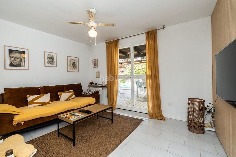 Foto e4ff97ef-8226-49dc-926f-937f81397b21. Casa amb aparcament piscina a Río Real Marbella