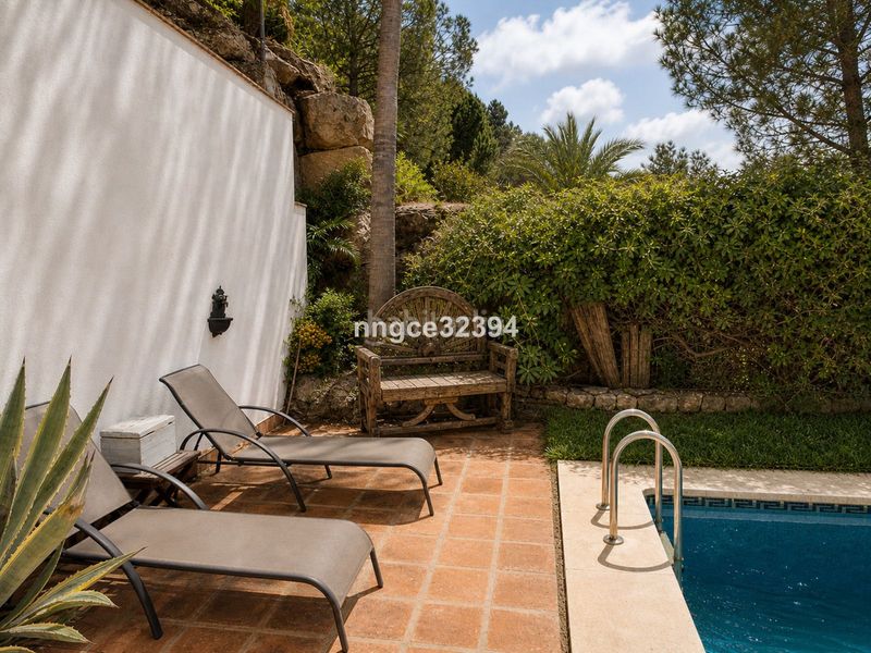 Foto ea6eed34-ffe9-4ce8-afc4-d2a2fc6f7b0f. Casa amb aparcament piscina a Istán