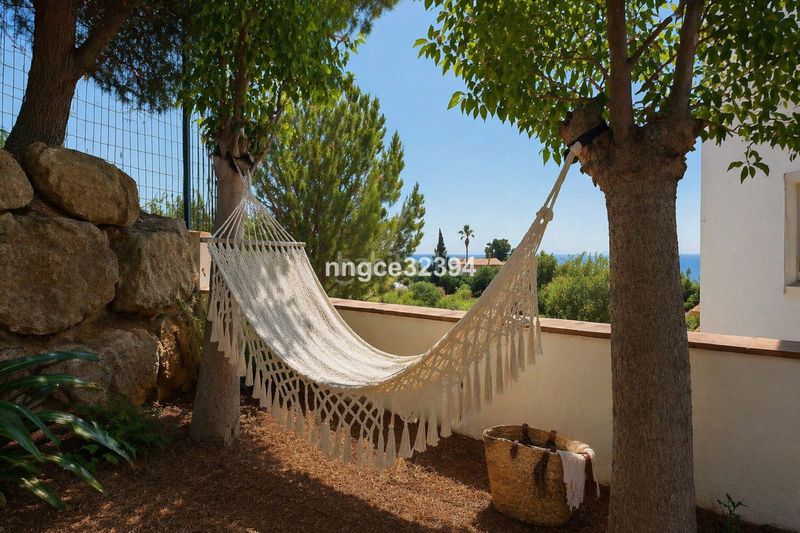 Foto ecc23716-0ac3-4383-8268-e8c25405be36. Casa amb aparcament piscina a Istán