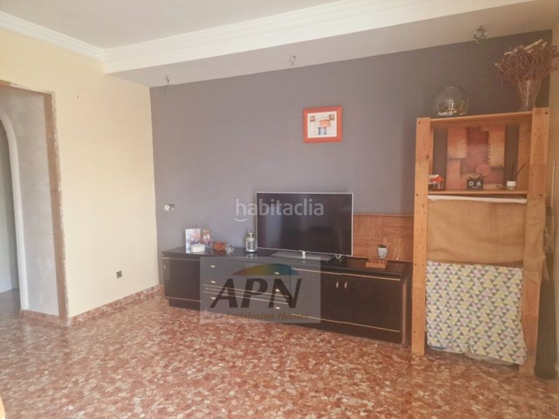 Foto bbb35c9b-9546-4ef3-a3ee-70679d2924cf. Casa adossada a Álora