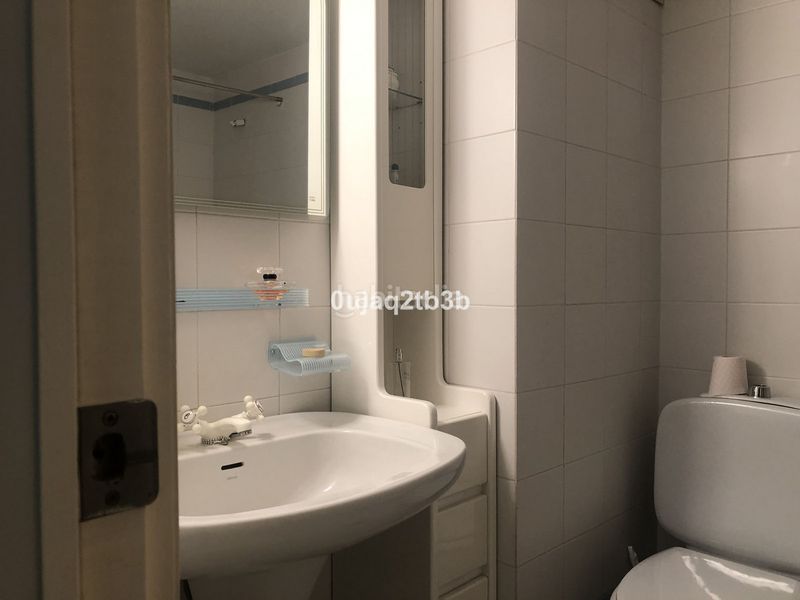 Foto 0fee205f-905b-40f2-8580-b8d59a0d07dc. Apartament amb aparcament a Ricardo Soriano Marbella