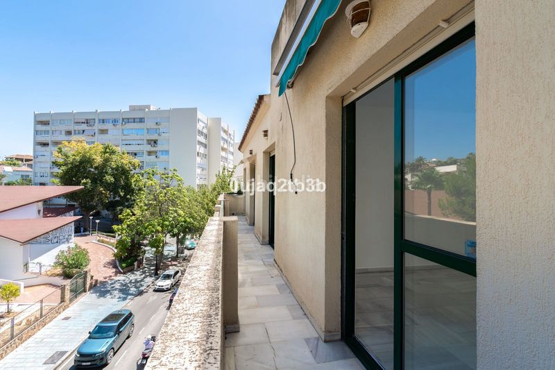 Foto 22cbd52f-82cf-45b7-861e-5f7f48703844. Apartament amb aparcament a Ricardo Soriano Marbella