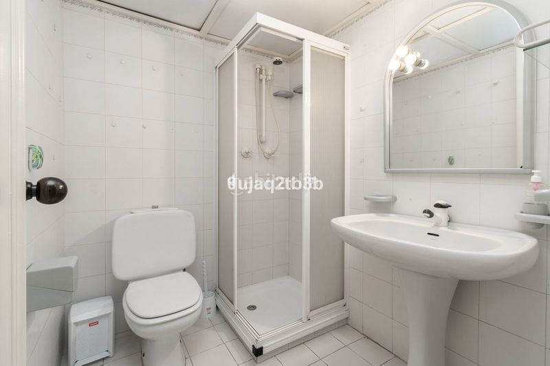 Foto 58b6430d-cb2b-4f91-ab93-800d6ccb6ce5. Apartament amb aparcament a Ricardo Soriano Marbella