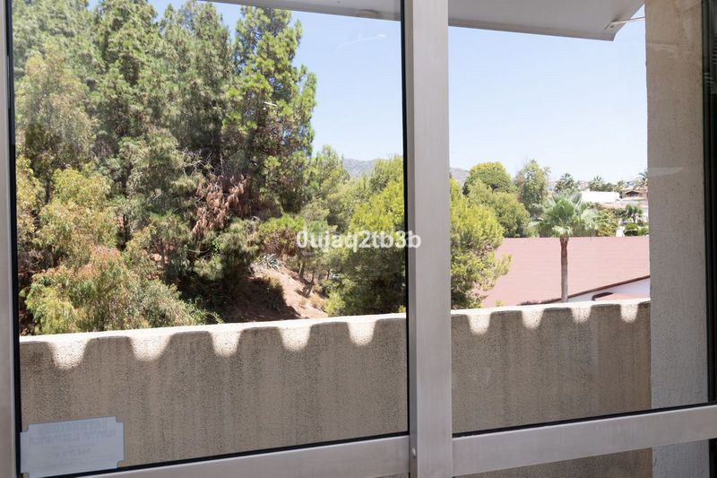 Foto b2c4a156-8e47-4891-bb63-999f0108edbe. Apartament amb aparcament a Ricardo Soriano Marbella