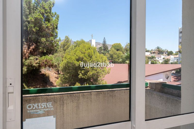 Foto c459e23b-5511-42ad-b480-8fe6759da26c. Apartament amb aparcament a Ricardo Soriano Marbella