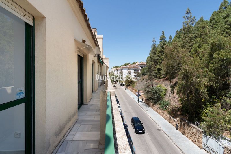 Foto f8cc172b-196f-48e4-8e23-5bde4e617998. Apartament amb aparcament a Ricardo Soriano Marbella