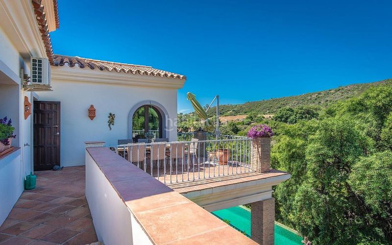 Foto da4b1826-da21-4774-a259-144dfdd83f81. Casa amb piscina a Centro Estepona