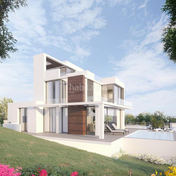 Foto 26b2eef0-5c8d-4f9a-8215-2212360a9265. Casa amb aparcament piscina a Centro Estepona