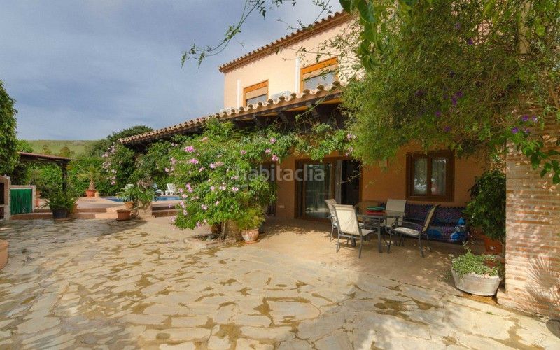 Foto 9f2d8905-9426-4249-89e8-27360a518563. Masia amb piscina a Centro Estepona