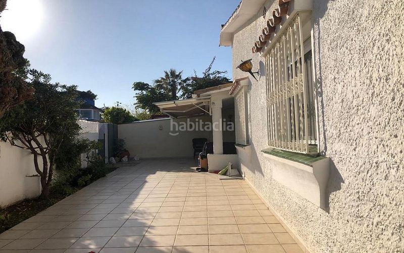 Foto 575d0a6a-fd10-4970-91d7-0a9784ee2450. Casa a Centro Estepona