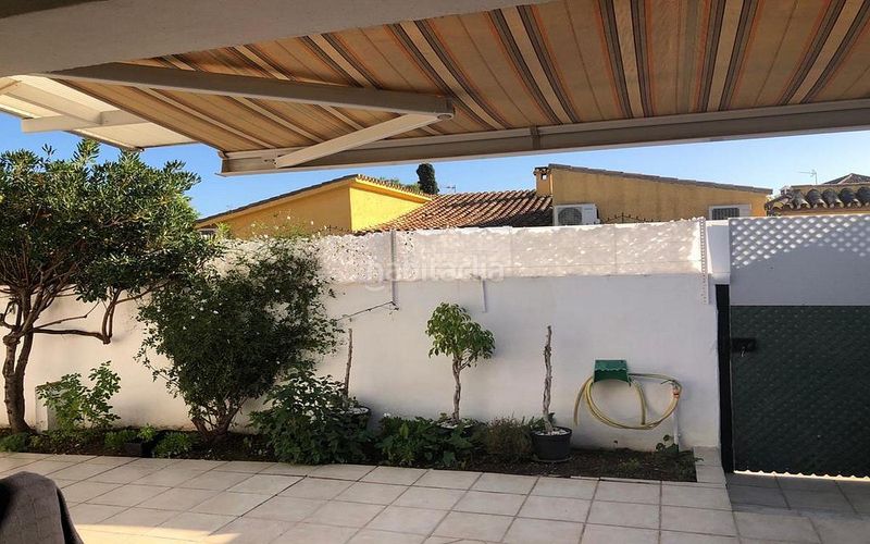 Foto ec6d96a5-4b82-4c96-ad0e-e75ff69d8266. Casa a Centro Estepona
