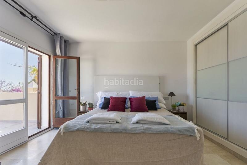 Foto 1625fc30-96f7-4340-bb8d-318c315fdcfc. Semi detached house with heating pool in La Carolina - Guadalpín Marbella
