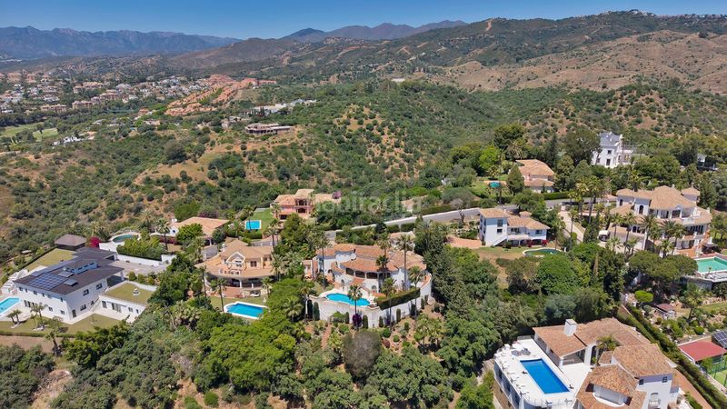 Foto 197a6412-4d56-4aad-8bd4-fc44233550d5. Casa amb aparcament piscina a Hacienda Las Chapas Marbella