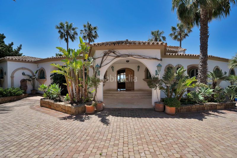 Foto 680bcbbd-bedc-4639-9d08-b14d6e9a6d28. Casa amb aparcament piscina a Hacienda Las Chapas Marbella