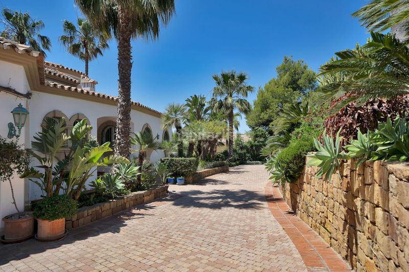 Foto 8b50ccbb-f17f-4e12-89df-cb202bb1ad88. Casa amb aparcament piscina a Hacienda Las Chapas Marbella