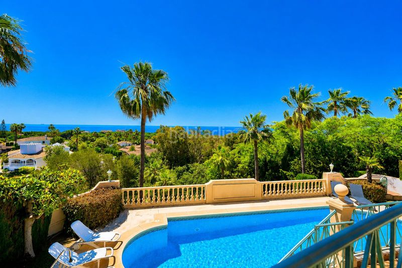 Foto aa72f7c2-a83d-4a46-b97c-349e0f042dde. Casa amb aparcament piscina a Hacienda Las Chapas Marbella